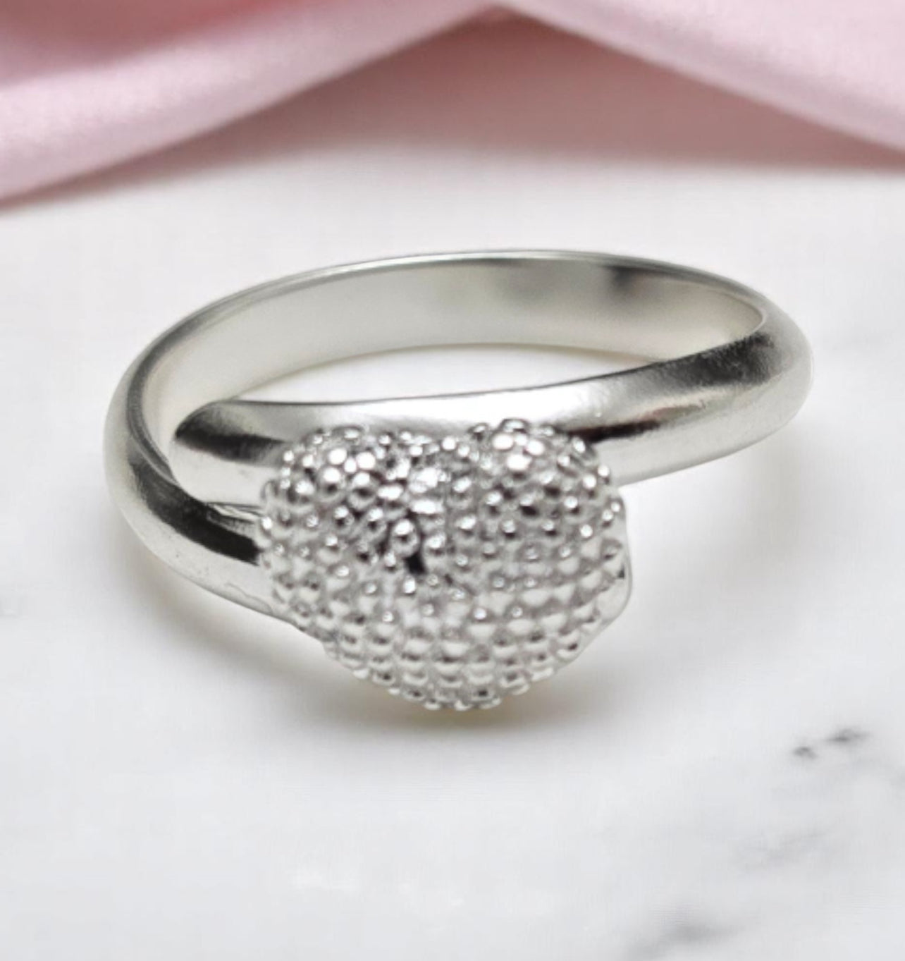 Petty Silver ring