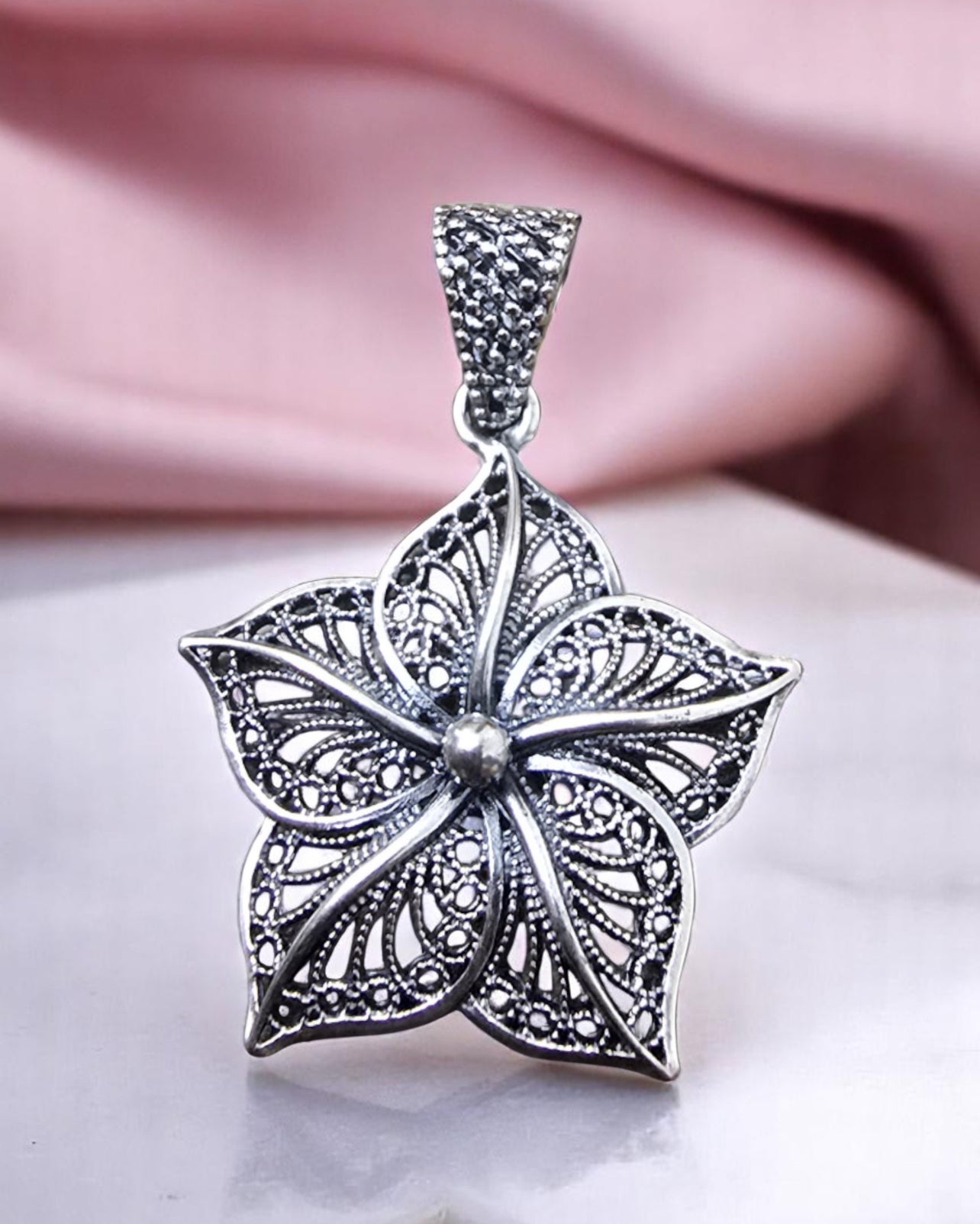 Liss charm