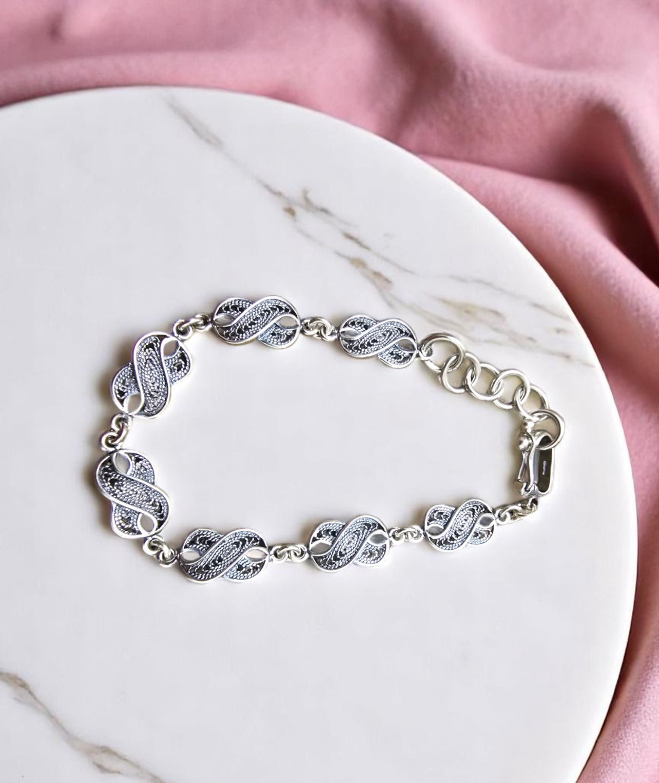 Infinite zirconia bracelet