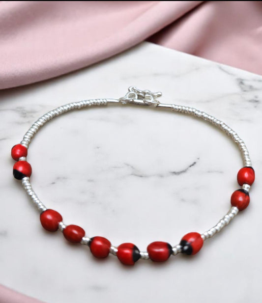 Huaryruros red beads bracelet