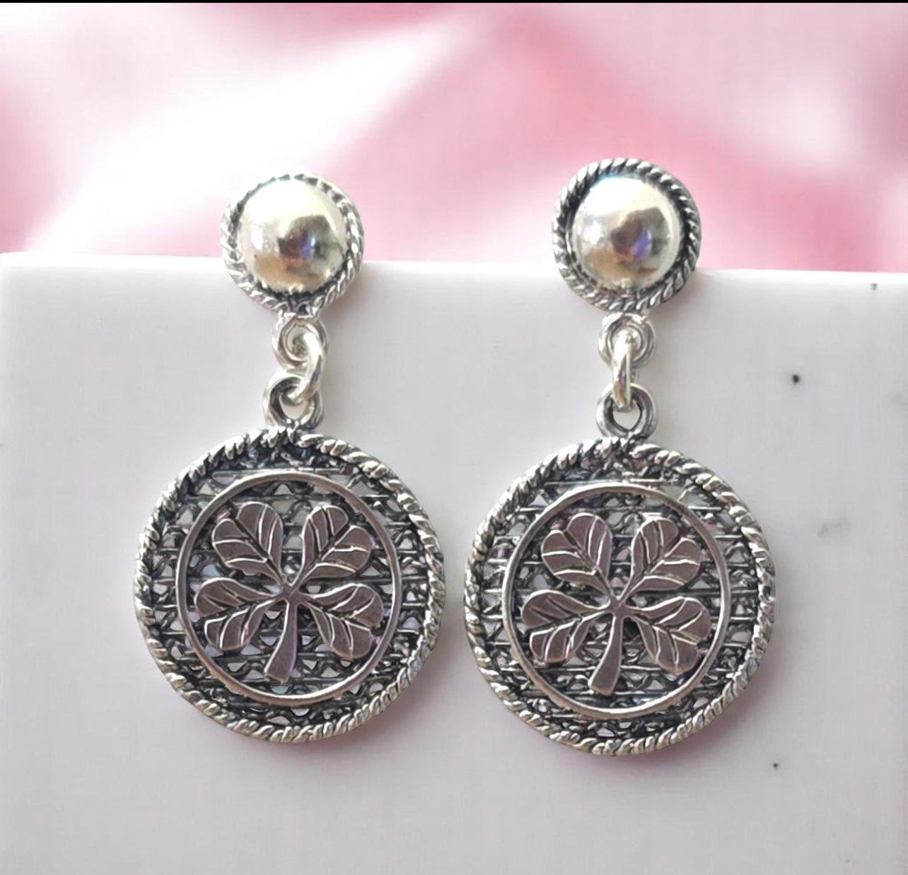 Clover pearls earrings