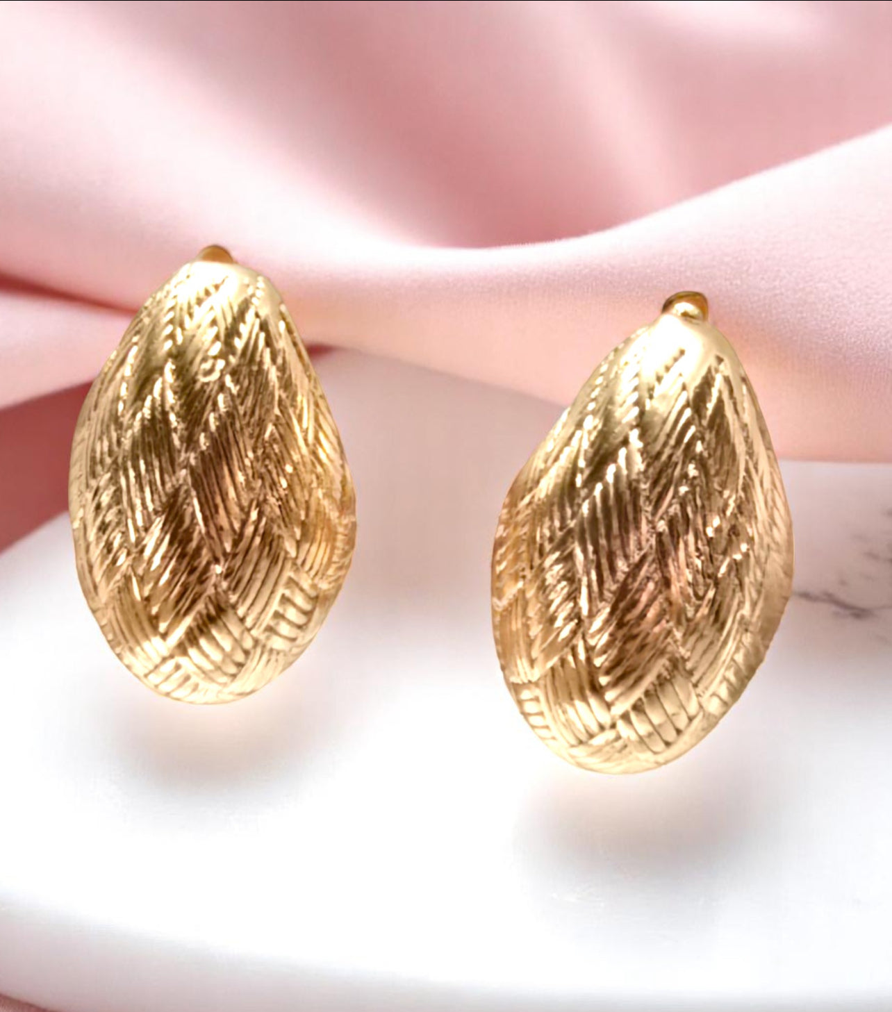 Shells drops earrings